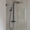 ALLUVION Mercur Duschsystem Aufputz Mit Thermostat, Kopfbrause 22 X 22 Cm Und Handbrauseset -Megabad Verkäufe alluvion badarmaturen mercur duschsystem aufputz mit 13497332
