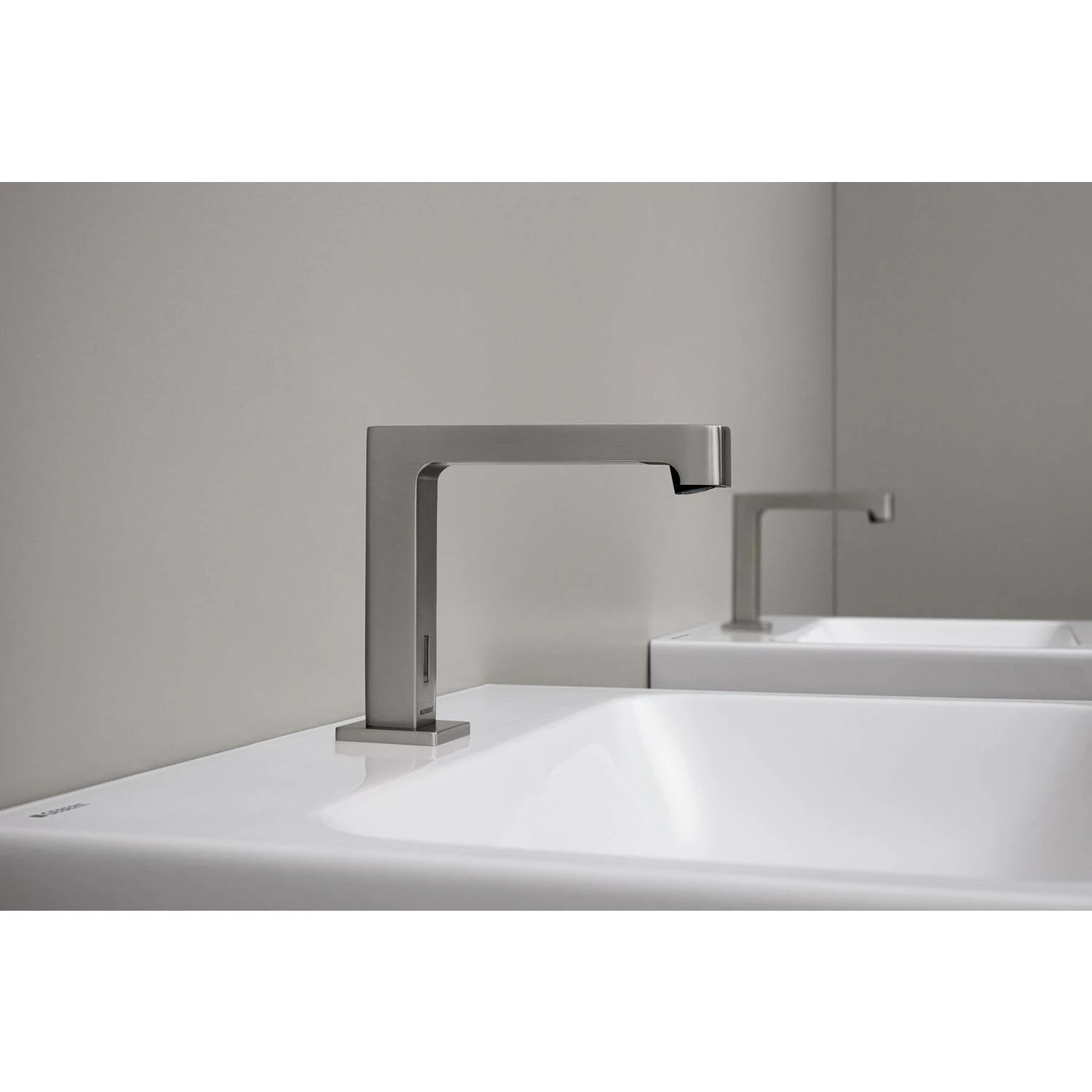 Geberit Brenta Waschtischarmatur Standmontage, Netzbetrieb, Für UP-Funktionsbox 6 Geberit Brenta Waschtischarmatur Standmontage, Netzbetrieb, Für UP-Funktionsbox – Bild 4