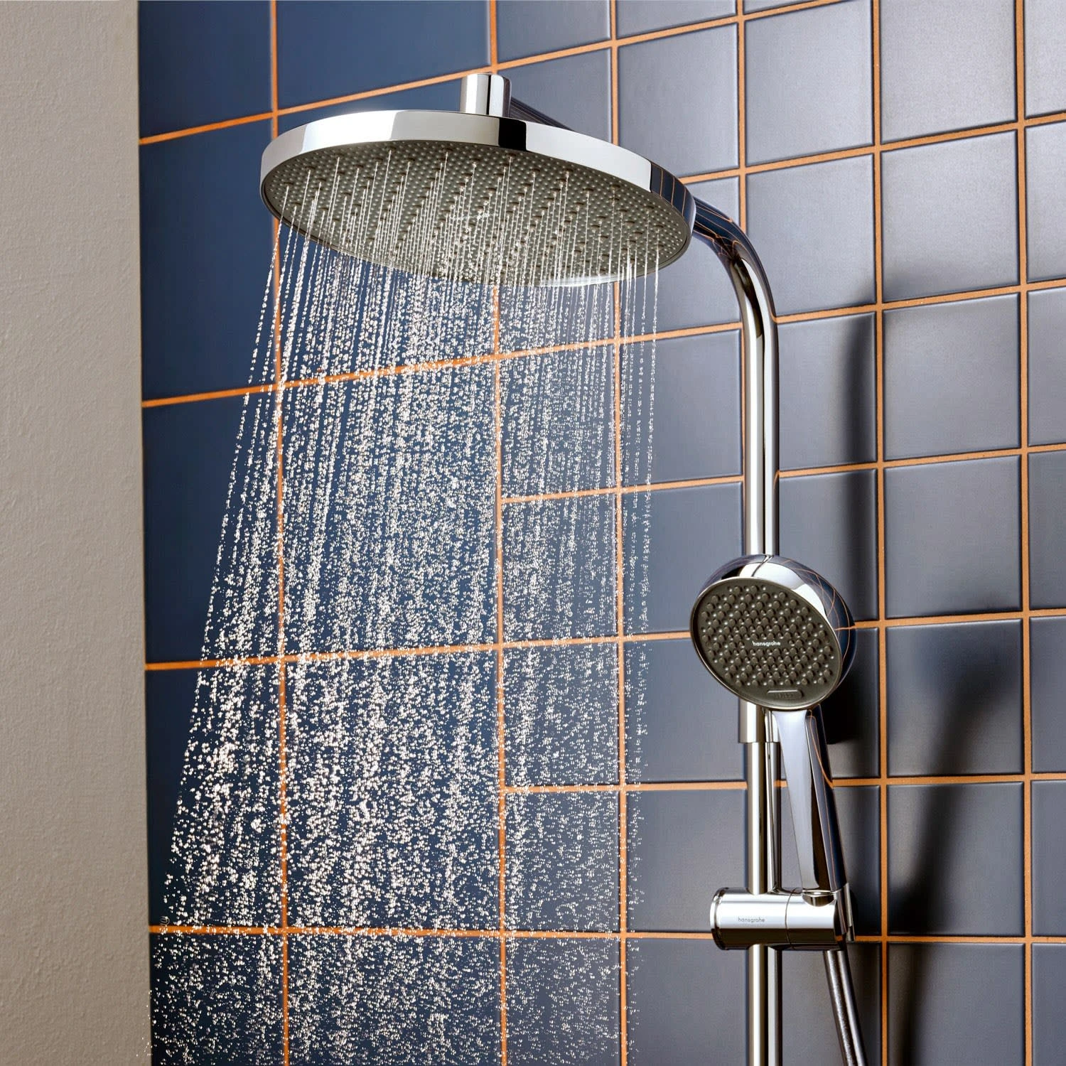 Hansgrohe Activera S Duschsystem 240 1 Strahlart Wassersparend Mit Einhebelmischer Varia 4 Hansgrohe Activera S Duschsystem 240 1 Strahlart Wassersparend Mit Einhebelmischer Varia – Bild 2