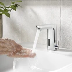 Schell CELIS E² Elektronische Waschtisch-Armatur Mit Steckernetzteil, Hochdruck-Kaltwasser 17 Schell CELIS E² Elektronische Waschtisch-Armatur Mit Steckernetzteil, Hochdruck-Kaltwasser -Megabad Verkäufe marken schell badarmaturen celis schell celis elektronische waschtisch armatur e hd k kopie 13922994