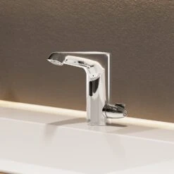 Schell XERIS E² Elektronische Waschtisch-Thermostatarmatur Mit Unterputz-Netzteil, Hochdruck-Mischwasser, M